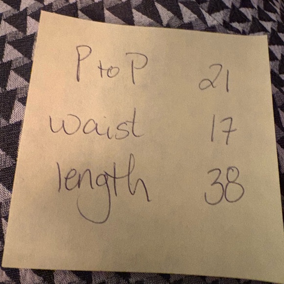 Armani Collezioni Black and White Asymmetrical Dress - Picture 14 of 14